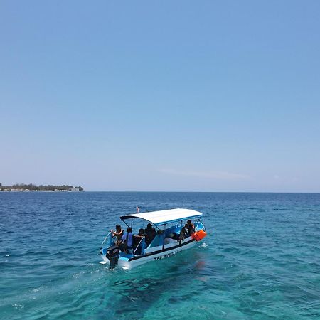 The Mally Homestay Gili Trawangan Dış mekan fotoğraf